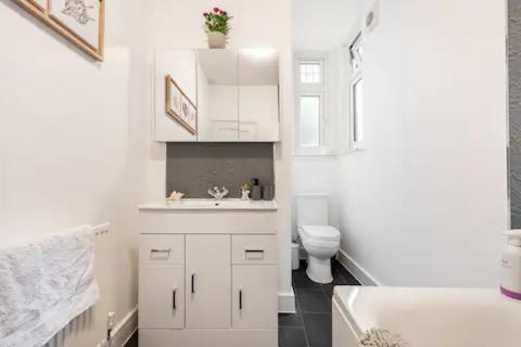 Appartamento Garden Flat In Central Location Londra Esterno foto